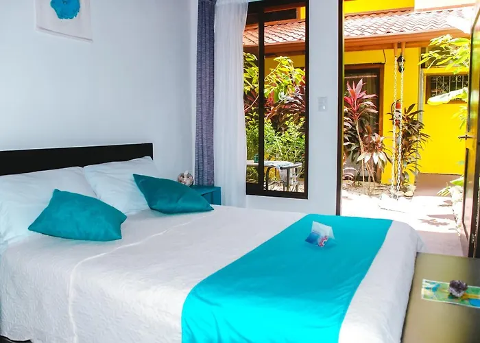 Yoga Salt Life Lodge *
